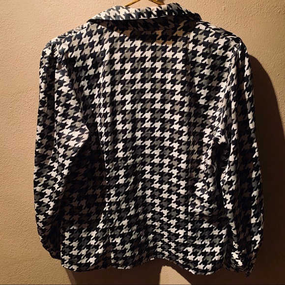Black White Grey Houndstooth Satin Fitted Blouse - Picture 6 of 8